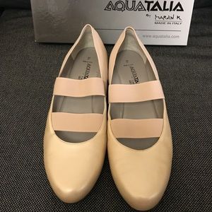 Aquatalia by Marvin K Unique Wedge Pump